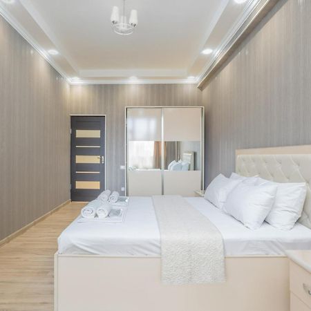 2 Bedrooms 2 Bathrooms Large And Lux Apartment Best Location Jerevan Exteriér fotografie